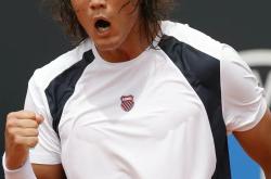 包含穆古鲁扎连续十二场比赛得分超过势不可挡，C9挑战极限！的词条