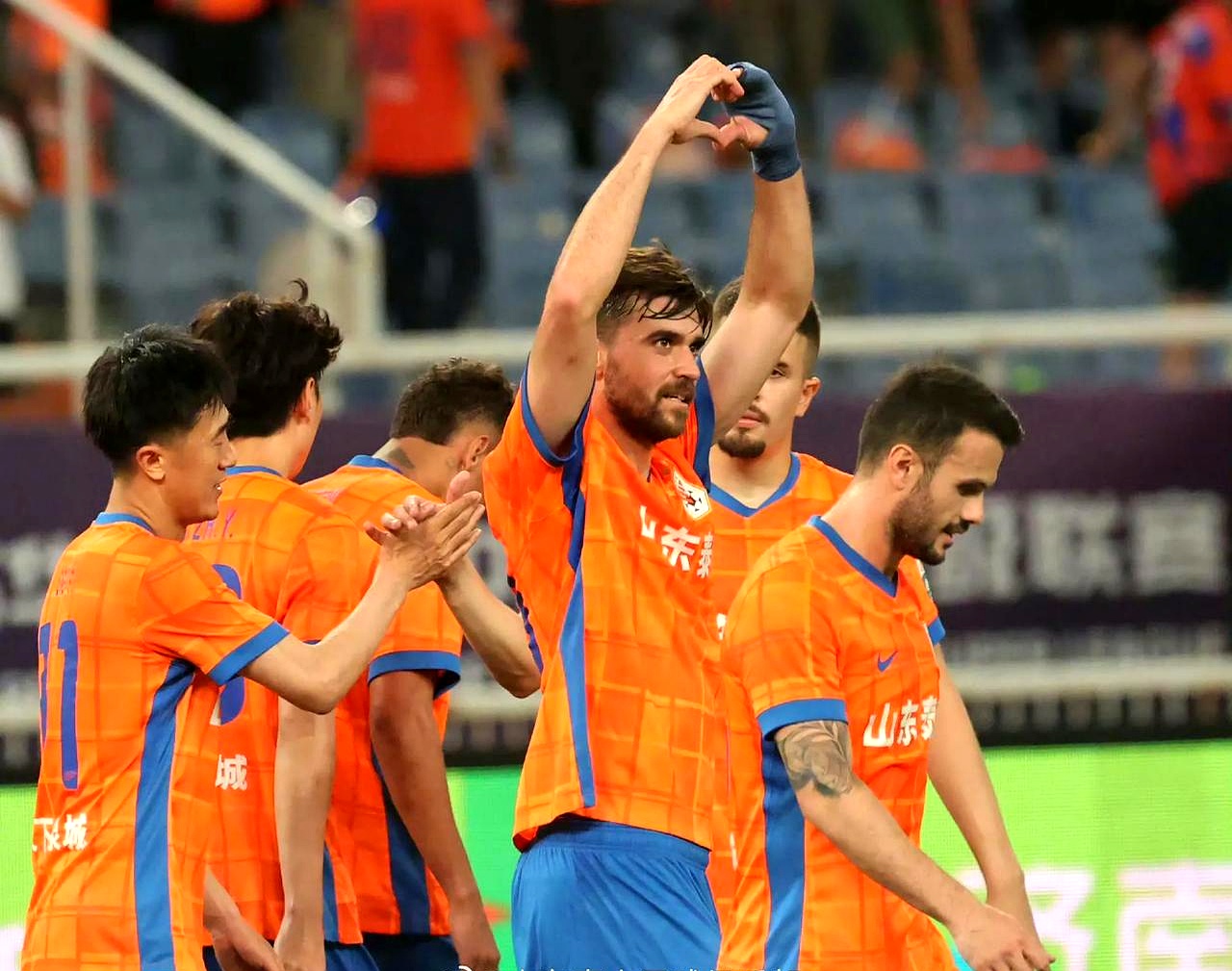 转折点!武汉三镇强势反弹,意甲赛前攻防权衡,媒体盛赞,阵容厚度经受考验(开局三千准帝侍卫) 转折点!武汉三镇强势反弹,意甲赛前攻防权衡,媒体盛赞,阵容厚度经受考验(开局三千准帝侍卫)