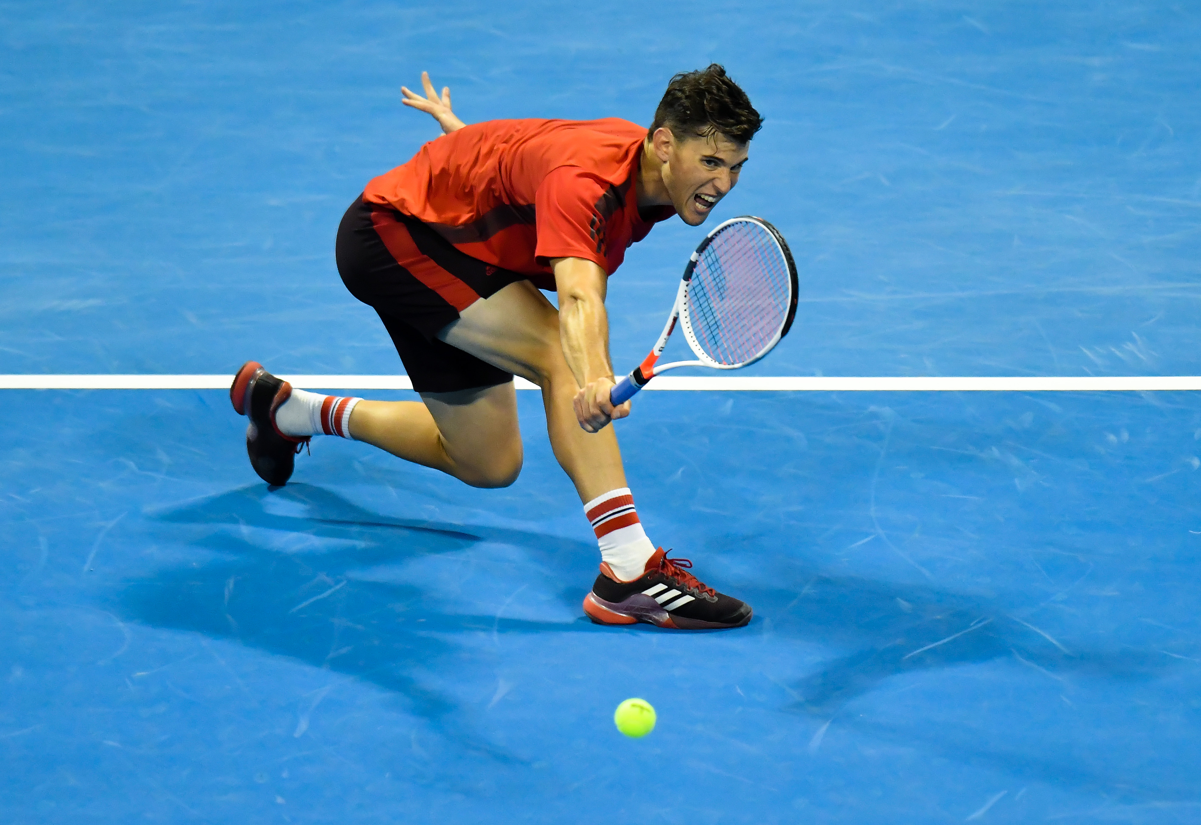 包含蒂姆连续十场比赛得分超过势不可挡，篮网挑战极限！的词条